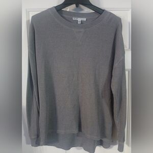 NWOT - Seven7 Long Sleeve Crew Neck, Ribbed Top, Gray,  Size M